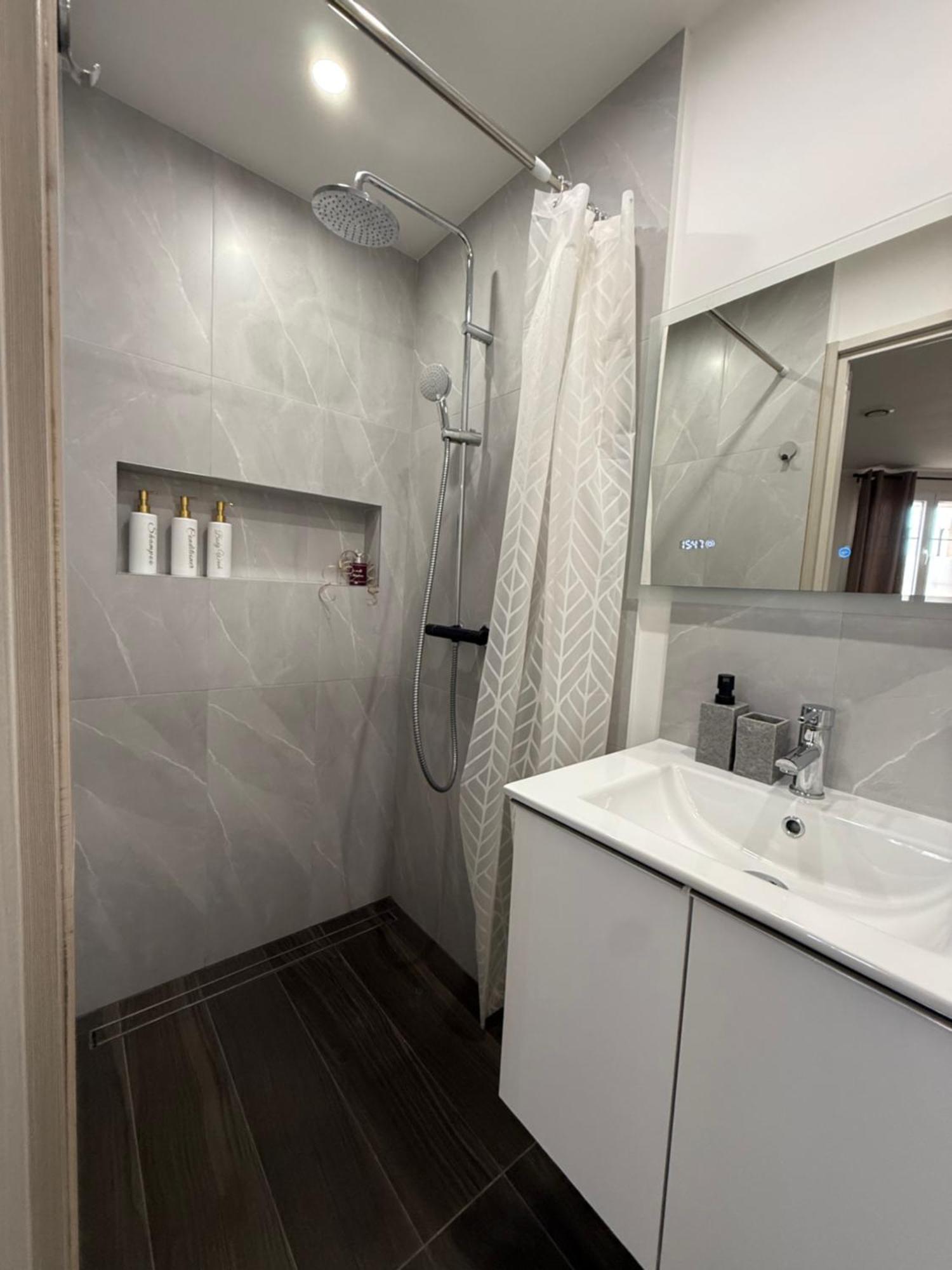 Studio, Maison, Rez De Chaussee, แปร์ปินญอง ภายนอก รูปภาพ