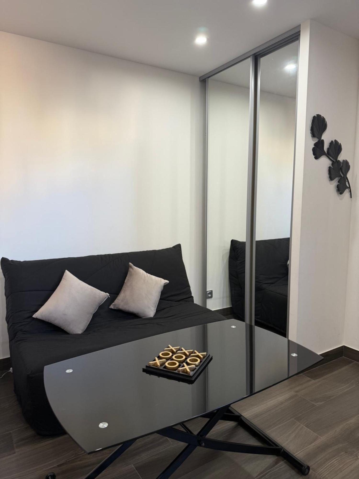 Studio, Maison, Rez De Chaussee, แปร์ปินญอง ภายนอก รูปภาพ